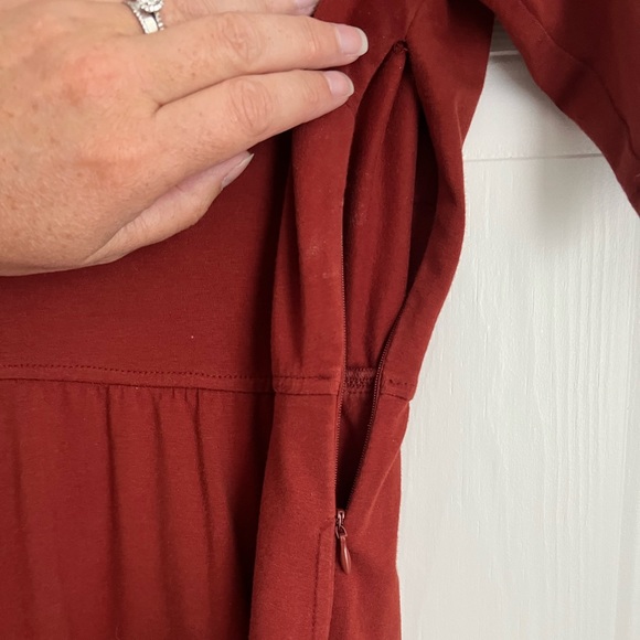 Rust-coloured Comfy Midi Dress with Pockets - Picture 4 of 6